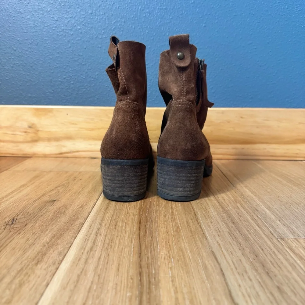 Maliparmi Italian made Brown Suede Ankle Boots Size 39